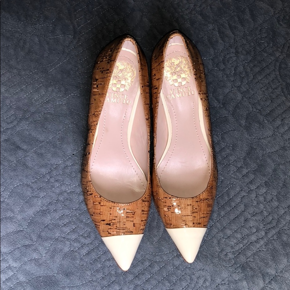 vince camuto black pumps